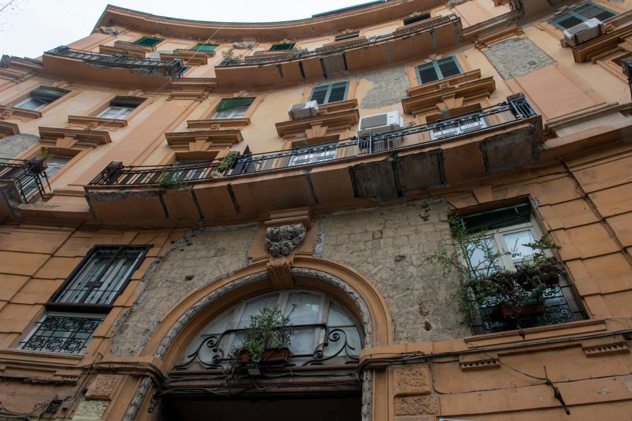 Vivi A Napoli Bed & Breakfast Luaran gambar