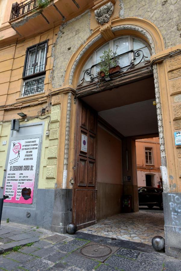 Vivi A Napoli Bed & Breakfast Luaran gambar